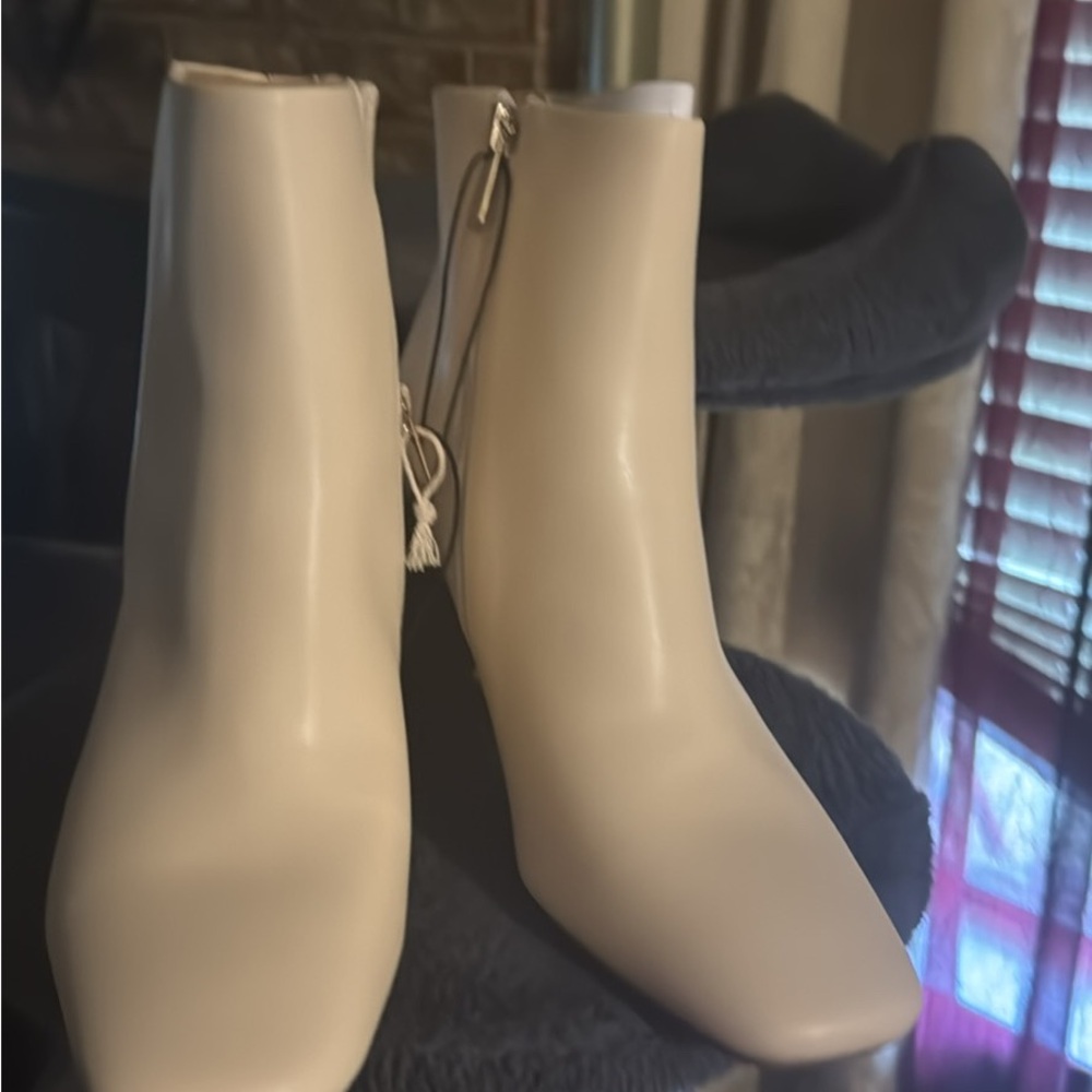 Sam & Libby Off-White Ankle Boots
